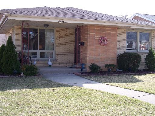 5243 Oakdale Dr., Oak Lawn, IL 60453