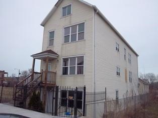 8813 S Houston Ave., Chicago, IL 60649