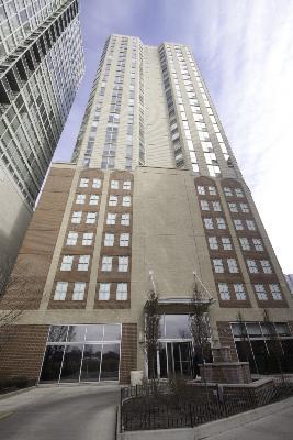 645 N Kingsbury St. #1206, Chicago, IL 60610