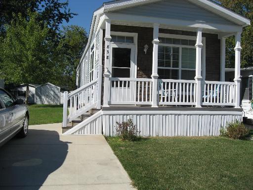 838 Victory Ln., Justice, IL 60458
