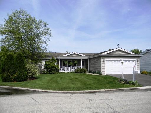 6 Derby Ct., Grayslake, IL 60030
