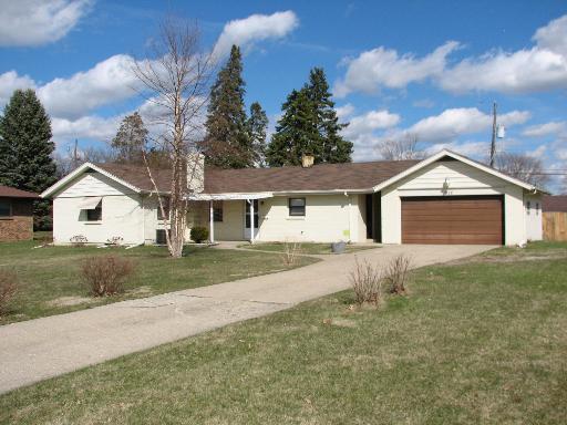 912 Parkside Dr., Rockford, IL 61108