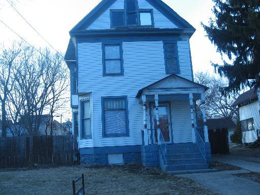 976 Grant Ave., Rockford, IL 61103