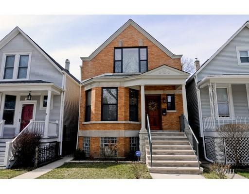 2852 N Troy Ave., Chicago, IL 60618