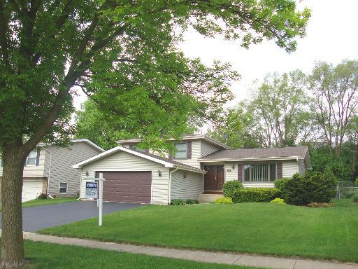 92 Spring Ave., Glen Ellyn, IL 60137