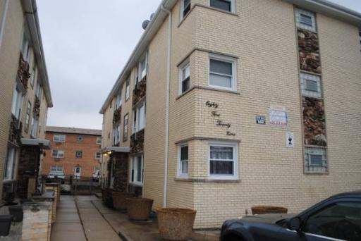 [Address Hidden by Seller], Chicago, IL 60656