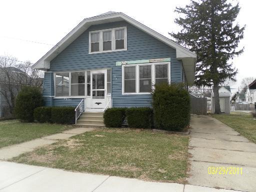 831 Talma St., Aurora, IL 60505