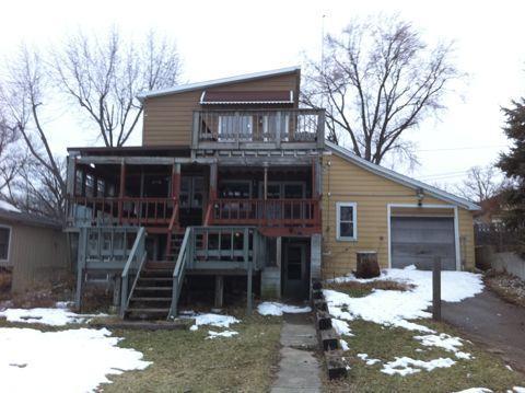 5118 N Leeside St., Mchenry, IL 60050