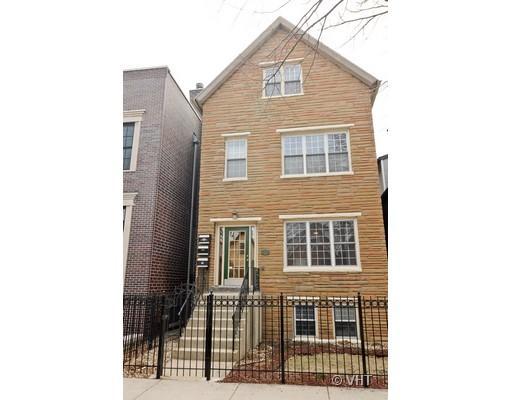 2323 W Dickens St., Chicago, IL 60647