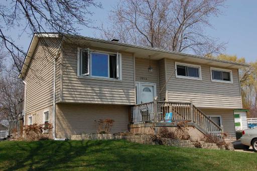 1214 Klein Dr., Streamwood, IL 60107