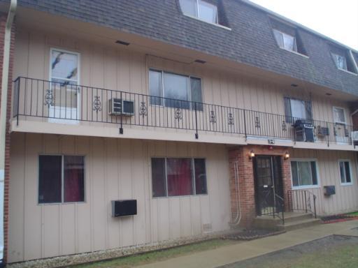 2304 Algonquin Rd. #2, Rolling Meadows, IL 60008