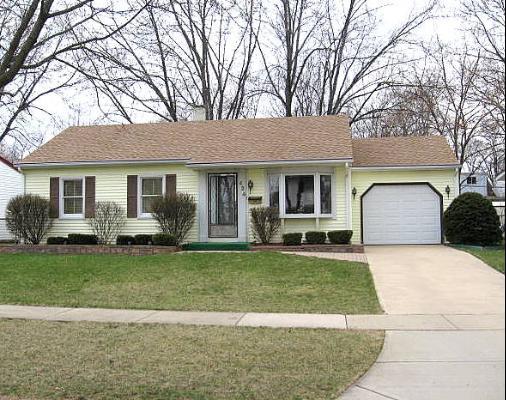 424 Gregg Ln., Buffalo Grove, IL 60089