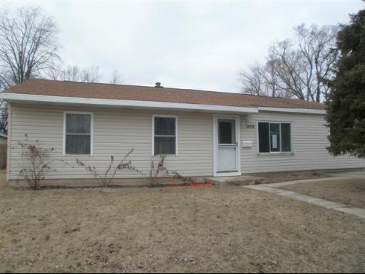 308 Belmont Dr., Romeoville, IL 60446