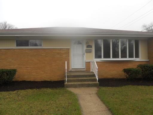 4936 W Hawthorne Ave., Hillside, IL 60162