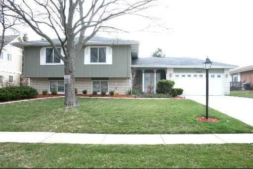7209 Wirth Dr., Darien, IL 60561