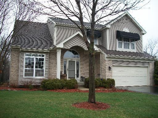 1036 Heather Ct., Fox River Grove, IL 60021