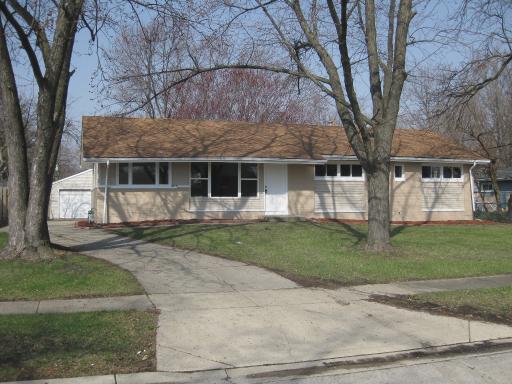 600 N Decatur St., Hoffman Estates, IL 60194