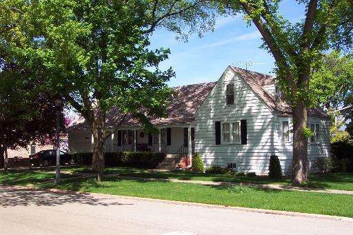 1044 Ashland Ave., La Grange, IL 60525