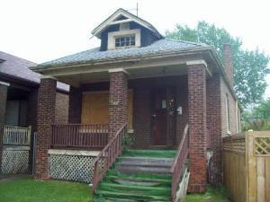 8519 S Crandon Ave., Chicago, IL 60617