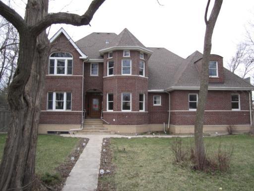 3N304 Cardinal St., Addison, IL 60101