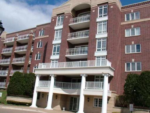7051 W Touhy Ave. #307, Niles, IL 60714