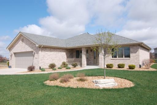 2451 Bluestone Bay, New Lenox, IL 60451