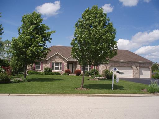 3680 Lakeview Dr., Algonquin, IL 60102
