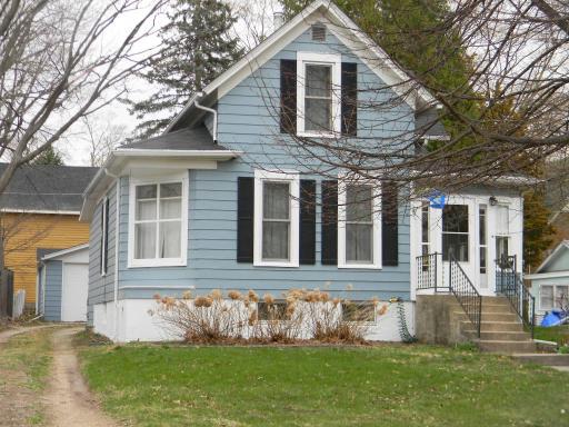 422 California St., Sycamore, IL 60178