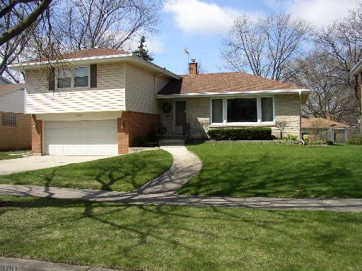 900 Washington St., Elmhurst, IL 60126