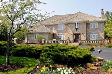 2 Ascot Ln., Barrington Hills, IL 60010