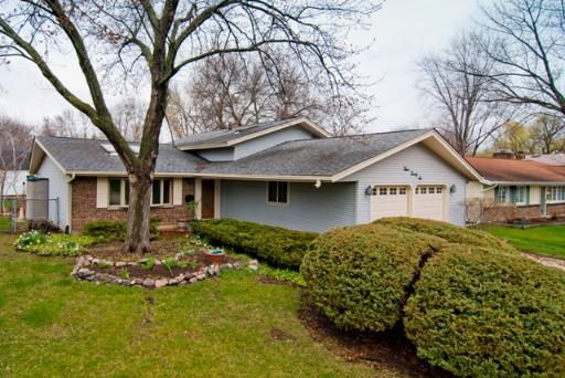 326 Milan Ct., Schaumburg, IL 60193