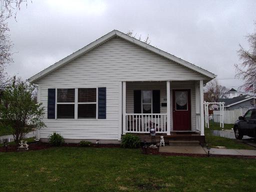 450 E Division St., Coal City, IL 60416