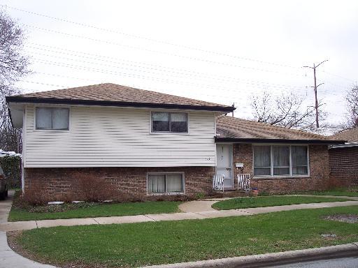523 Laramie Ave., Wilmette, IL 60091