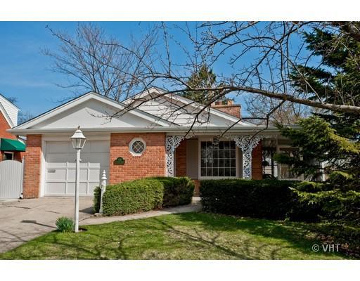 648 Highview Ter., Lake Forest, IL 60045