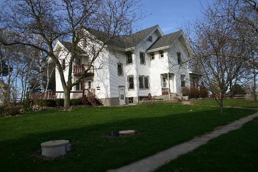 16570 Caledonia Rd., Caledonia, IL 61011