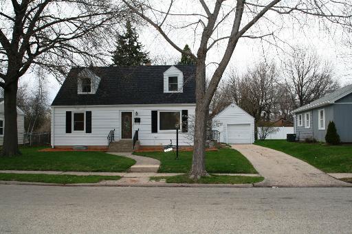 2430 Brendenwood Rd., Rockford, IL 61107