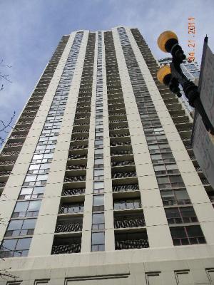 200 N Dearborn St. #2102, Chicago, IL 60601