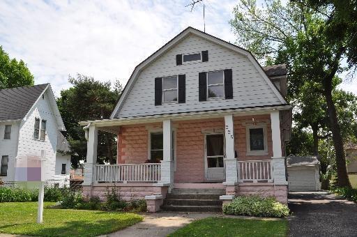 225 Standish St., Elgin, IL 60123
