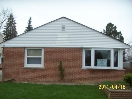 10025 Harnew East Rd., Oak Lawn, IL 60453