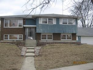 16519 S Parliament Ave., Tinley Park, IL 60477