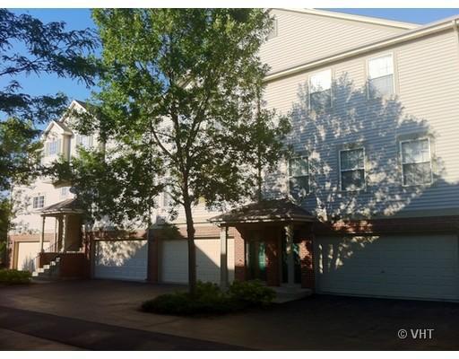 165 Monarch Dr., Streamwood, IL 60107