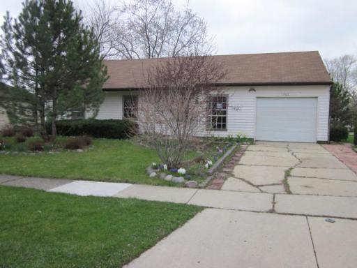 1702 Nippert Dr., Streamwood, IL 60107