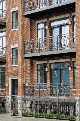1951 W Belmont Ave. #2W, Chicago, IL 60657