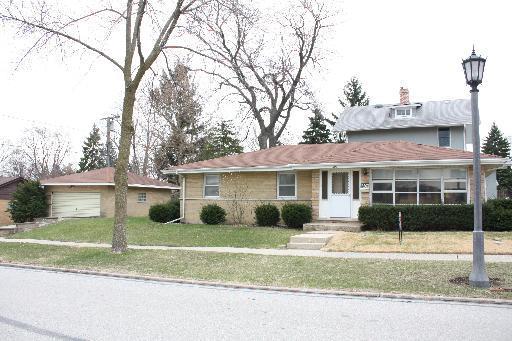 801 8th Ave., La Grange, IL 60525