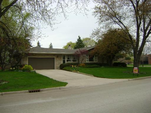 601 Larkin Ave., Joliet, IL 60435