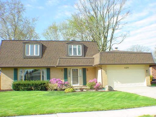 425 Claremont Dr., Downers Grove, IL 60516