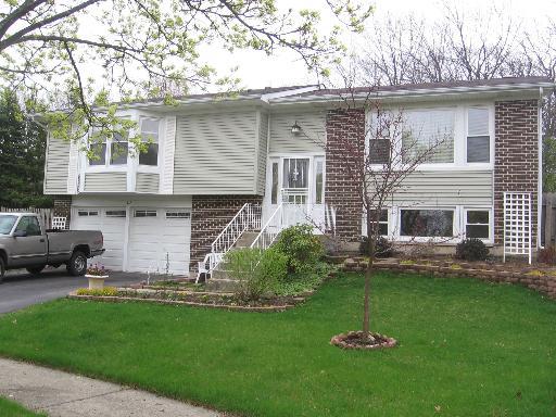 312 Nelson Ct., Bolingbrook, IL 60440