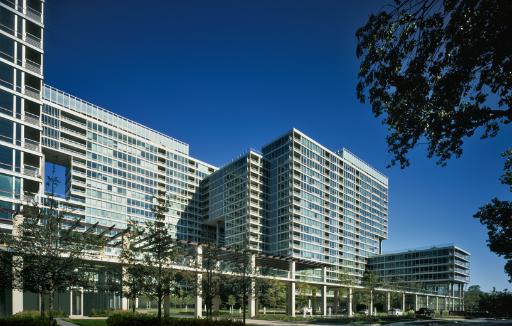 9655 Woods Dr. #616, Skokie, IL 60077