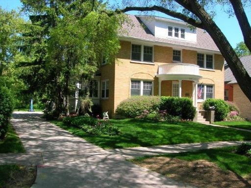 839 Lincoln St., Evanston, IL 60201