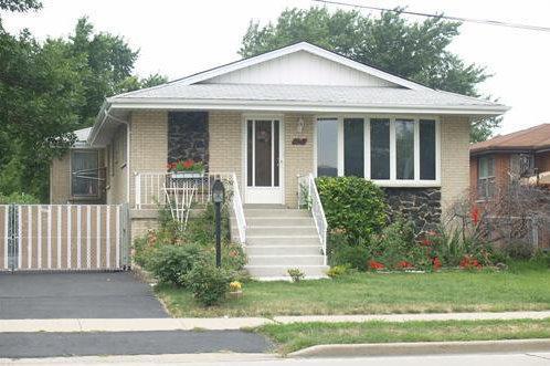 8948 S Ridgeland Ave., Oak Lawn, IL 60453